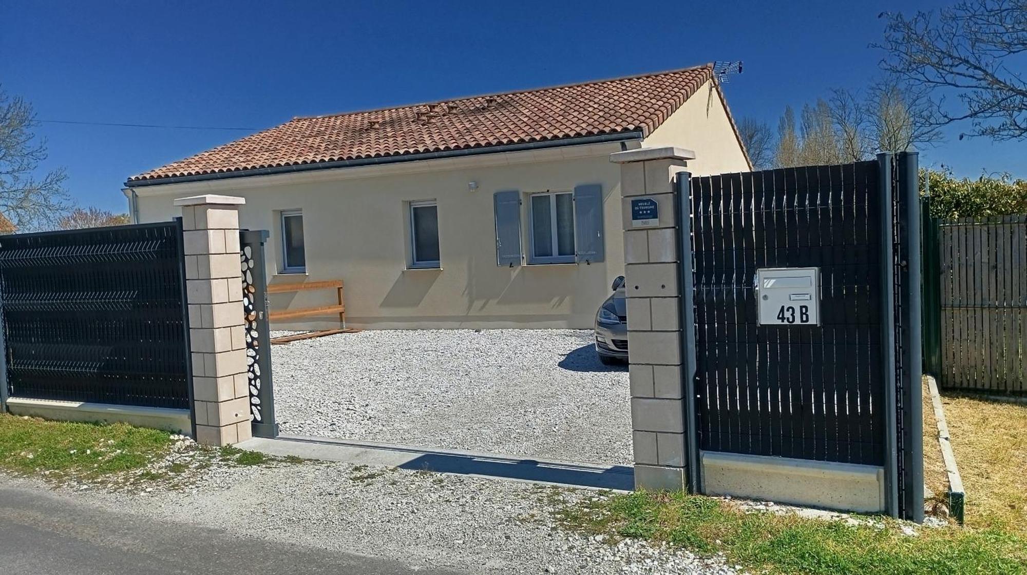 Meuble De Tourisme Classe 3 Etoiles Le Ptit Coin De Soleil - Saint Ciers D'Abzac ภายนอก รูปภาพ