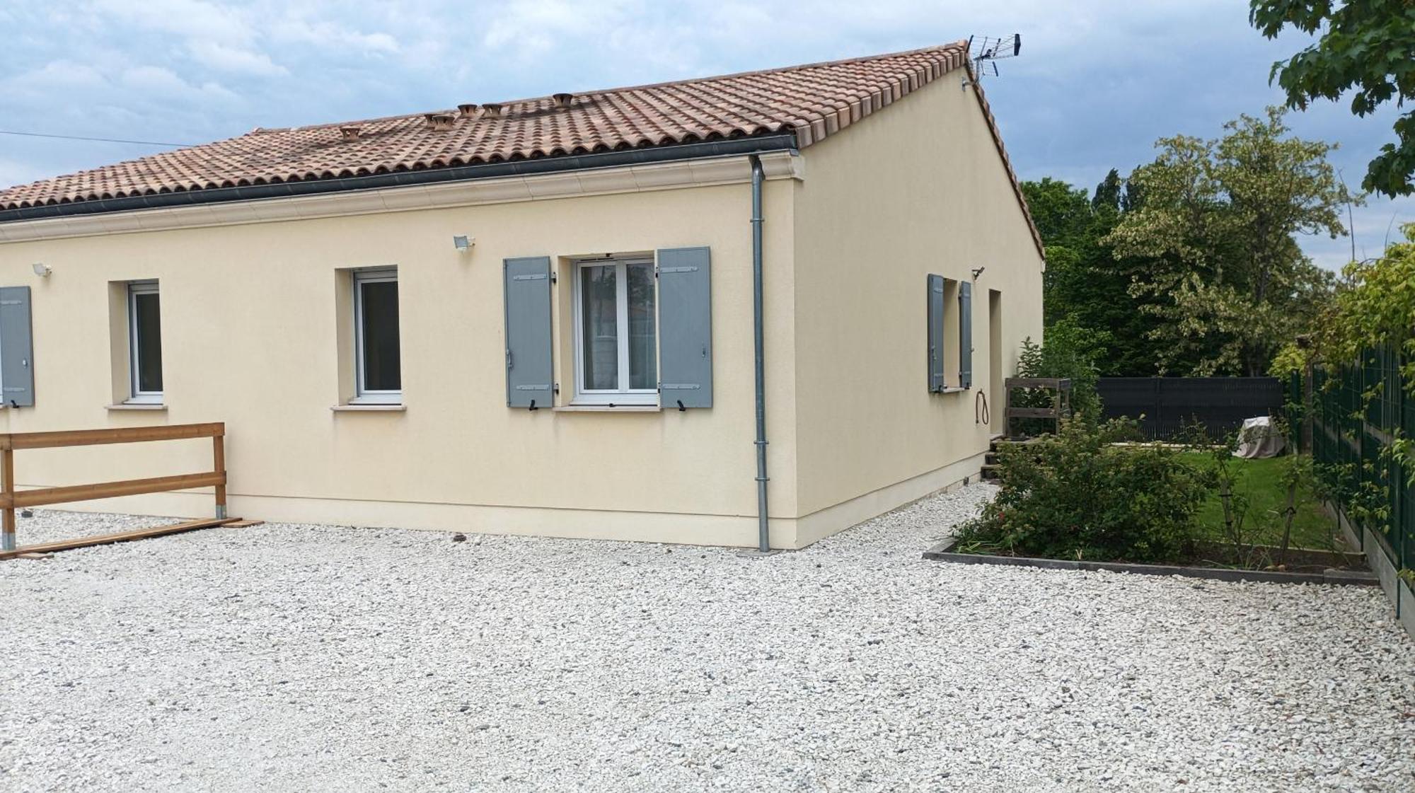 Meuble De Tourisme Classe 3 Etoiles Le Ptit Coin De Soleil - Saint Ciers D'Abzac ภายนอก รูปภาพ